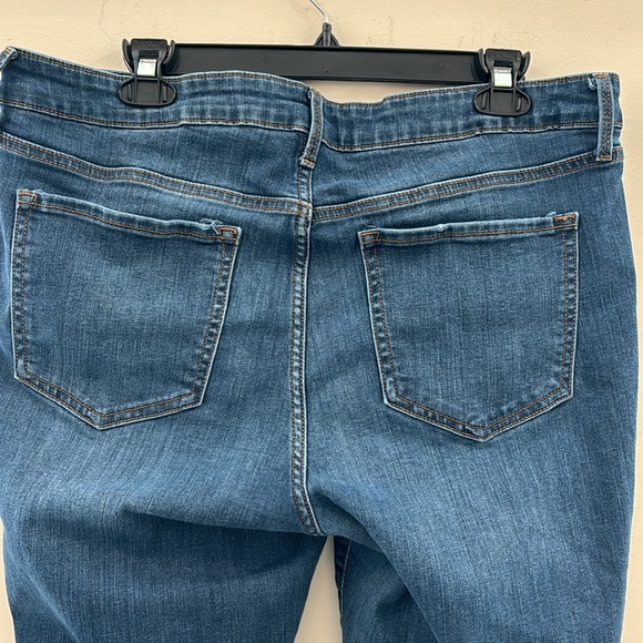 Old Navy The Rock Star size 18, Cotton and spandex blend skinny jeans - Picture 4 of 7
